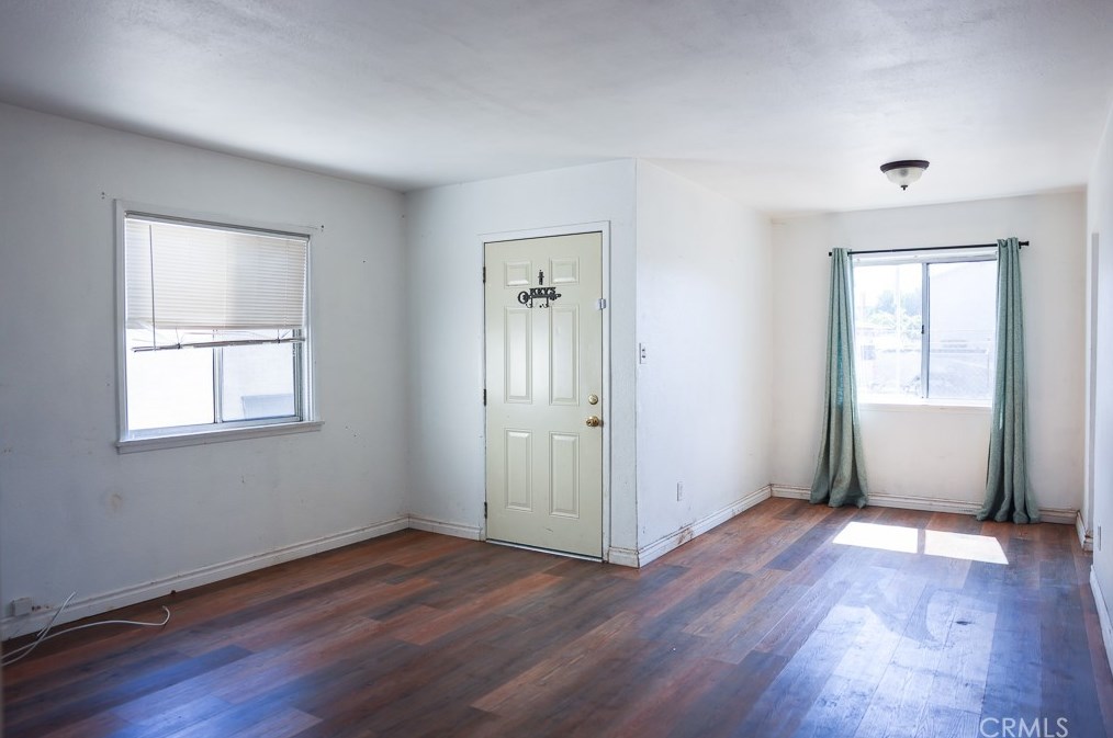 561 E 219th St, Long Beach, CA 90745
