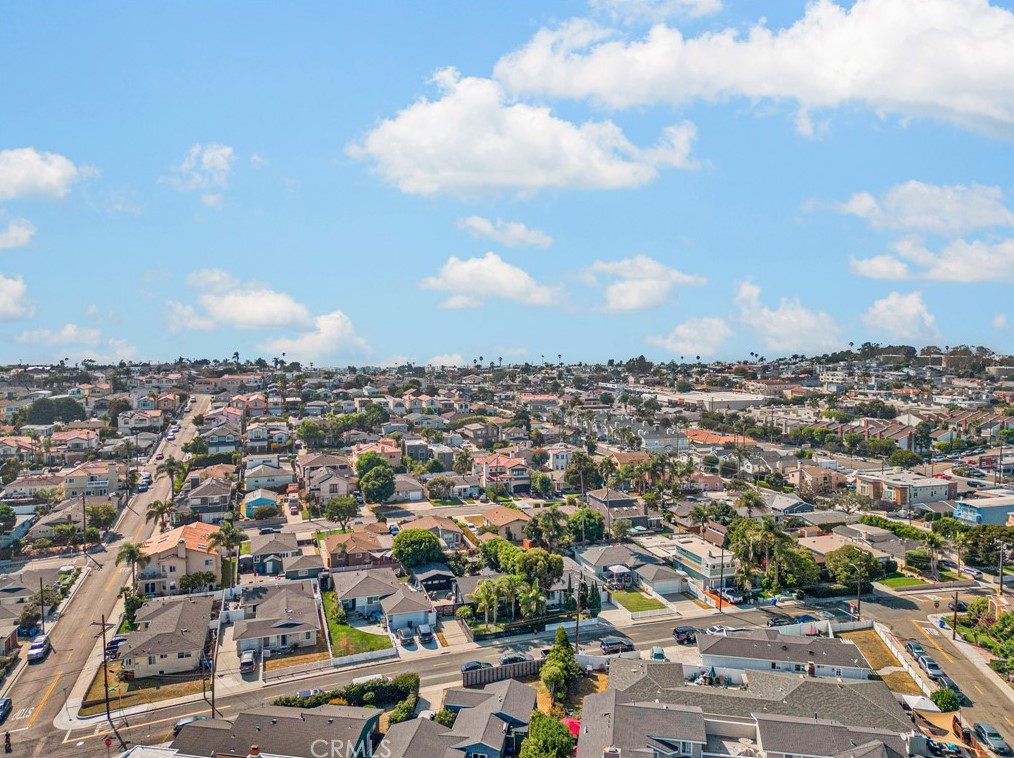 1209 Frd Ave, Redondo Beach CA  90278-4023 exterior