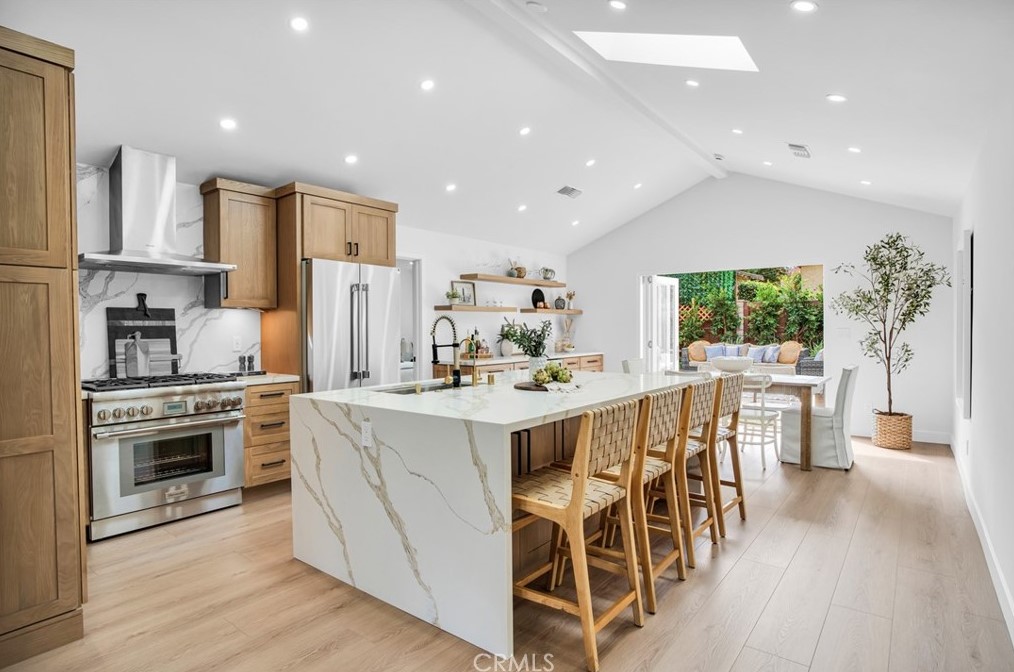 1209 Frd Ave, Redondo Beach CA  90278-4023 exterior