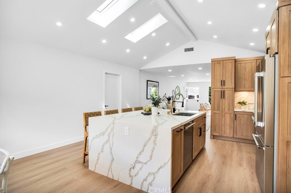 1209 Frd Ave, Redondo Beach CA  90278-4023 exterior