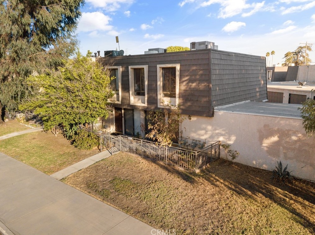 15040 Chatsworth Dr #15, San Fernando, CA 91345