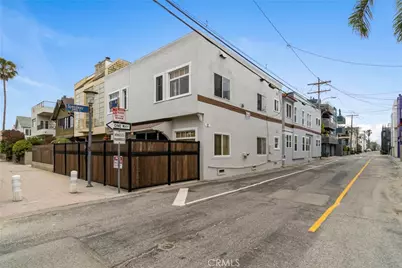 12 25th Place, Venice, CA 90291 - Photo 1