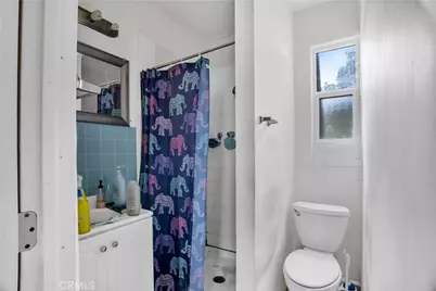 1643 W 46th Street, Los Angeles, CA 90062 - Photo 20