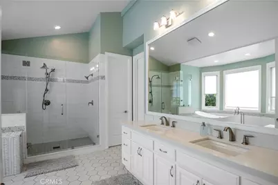 1136 5th Street, Manhattan Beach, CA 90266 - Photo 30