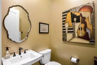 1136 5th Street, Manhattan Beach, CA 90266 - Photo 24