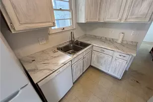 218 N Broadway, Redondo Beach, CA 90277 - Photo 20