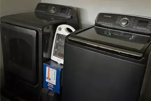 879 E Turmont St, Carson, CA 90746 - Photo 18