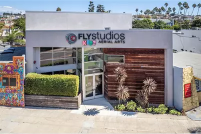 512 N Pacific Coast Highway, Redondo Beach, CA 90277 - Photo 2