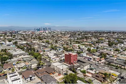 816 W 47th Street, Los Angeles, CA 90037 - Photo 10