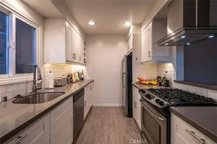 231 Longfellow Ave, Hermosa Beach, CA 90254 - Photo 18