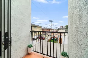 323 E Plymouth St, Inglewood, CA 90302 - Photo 24