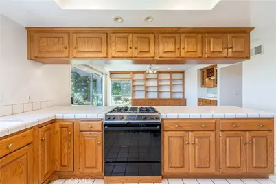 8 Via Subida, Rancho Palos Verdes, CA 90275 - Photo 10