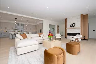 461 NW Chabela Dr, Manhattan Beach, CA 90266 - Photo 24