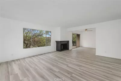 935 W 10th Street, San Pedro, CA 90731 - Photo 6