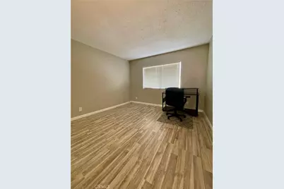 8020 Langdon Avenue #208, Van Nuys, CA 91406 - Photo 14