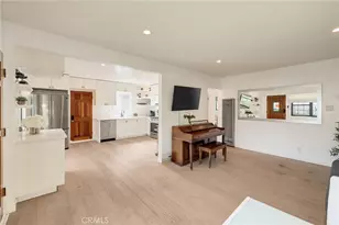 207 S Aviation Blvd, Manhattan Beach, CA 90266 - Photo 1