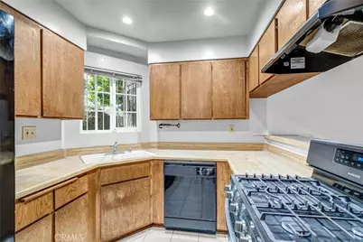 3129 W Marine Avenue #7, Gardena, CA 90249 - Photo 8