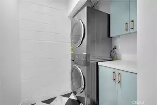 17481 Tramonto Dr, Pacific Palisades, CA 90272 - Photo 24