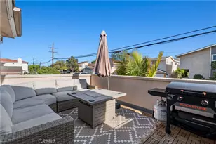2213 Carnegie Ln, Redondo Beach, CA 90278 - Photo 6