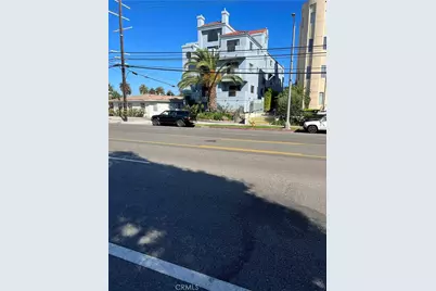 11852 Washington Place, Los Angeles, CA 90066 - Photo 2