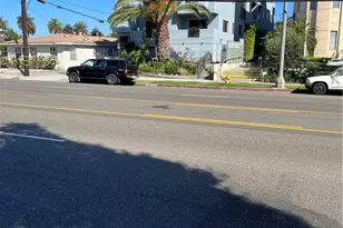 11852 Washington Pl, Los Angeles, CA 90066 - Photo 2