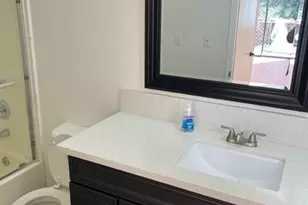 11852 Washington Pl, Los Angeles, CA 90066 - Photo 2