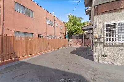 1053 S Oxford Avenue, Los Angeles, CA 90006 - Photo 30