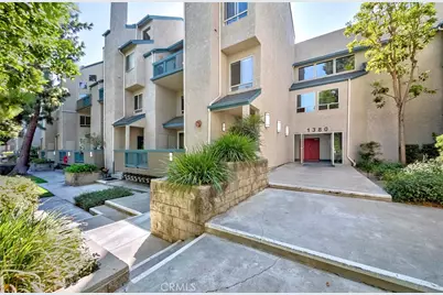 1380 W Capitol Drive #122, San Pedro, CA 90732 - Photo 2