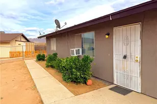 13615 Pauhaska Rd, Apple Valley, CA 92308 - Photo 2