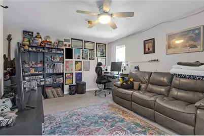 20906 Almazan, Woodland Hills, CA 91364 - Photo 28