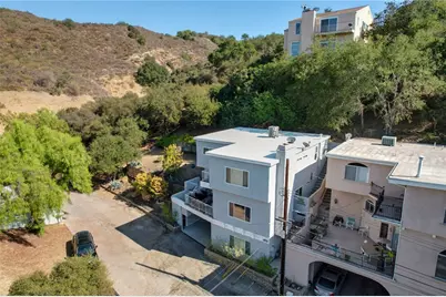 20906 Almazan, Woodland Hills, CA 91364 - Photo 42