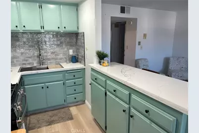 910 W 26th, San Pedro, CA 90731 - Photo 10