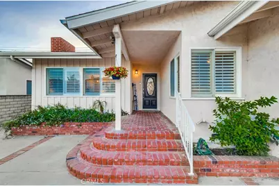 303 N Trotwood Avenue, San Pedro, CA 90732 - Photo 4