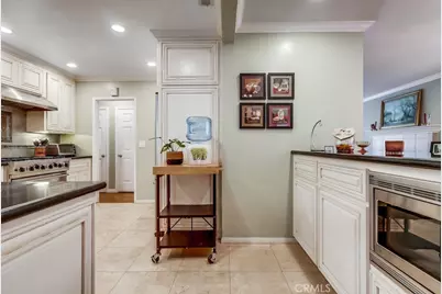 303 N Trotwood Avenue, San Pedro, CA 90732 - Photo 14