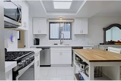 212 E Imperial Avenue #A, El Segundo, CA 90245 - Photo 2