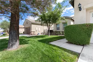 10041 Wilmington Ln, Apple Valley, CA 92308 - Photo 8