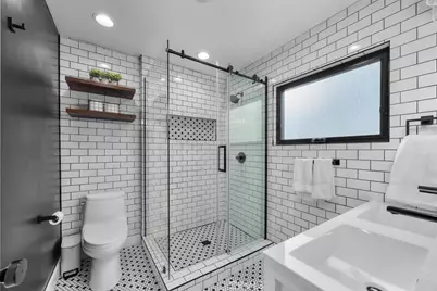 505 W Maple Avenue, El Segundo, CA 90245 - Photo 18