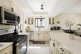 212 E Imperial Ave, El Segundo, CA 90245 - Photo 4