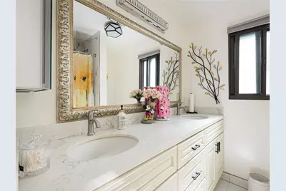 212 E Imperial Avenue #E, El Segundo, CA 90245 - Photo 8