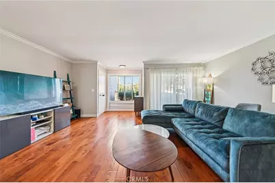 641 S Prospect Avenue #103, Redondo Beach, CA 90277 - Photo 2