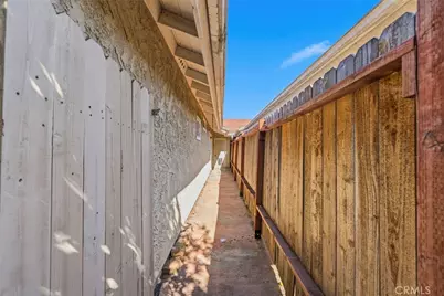 11736 215th Street, Lakewood, CA 90715 - Photo 16
