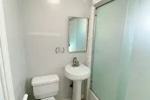 1129 W 10th St, San Pedro, CA 90731 - Photo 22