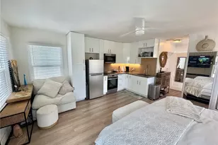 352 27th St, Hermosa Beach, CA 90254 - Photo 38