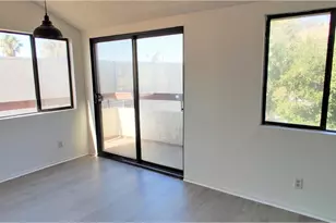 18126 W Sundowner Way, Canyon Country, CA 91387 - Photo 2