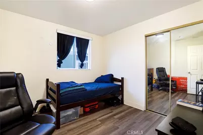 844 W 78th Street, Los Angeles, CA 90044 - Photo 26