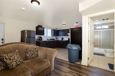 844 W 78th Street, Los Angeles, CA 90044 - Photo 28