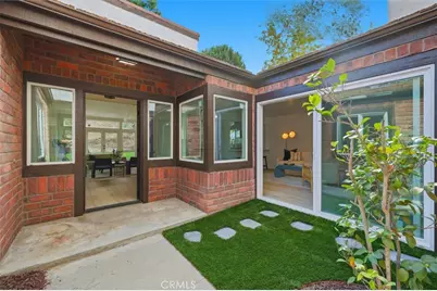 17207 Avenida De La Herradura, Pacific Palisades, CA 90272 - Photo 2