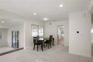 10525 S 8th Ave, Inglewood, CA 90303 - Photo 10