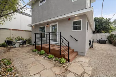 724 San Miguel Avenue, Venice, CA 90291 - Photo 8