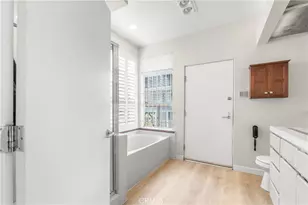 1927 Glendon, Los Angeles, CA 90025 - Photo 36